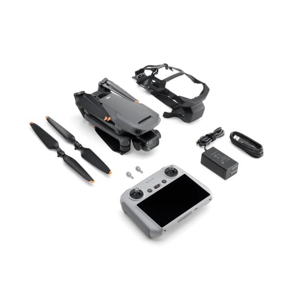 DJI Mavic 3 Classic (DJI RC Ekranlı Kumandalı)